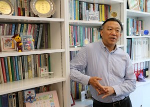 Dr Yeung Ka-ching, principal lecturer in the Department of Social Work and Social Administration at HKU